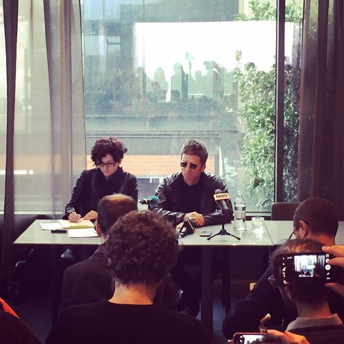 Noel Gallagher italian press conference